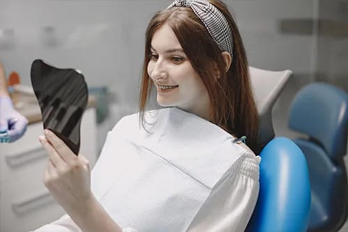 Процедура отбеливания зубов в клинике Доктора Егиной